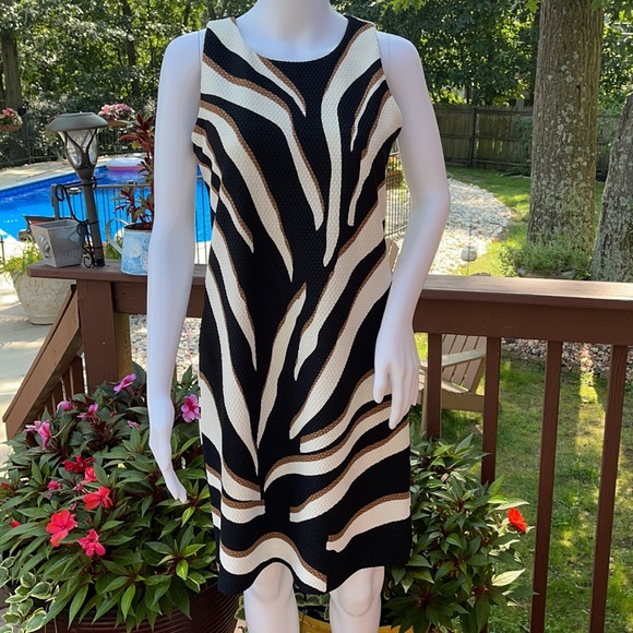 Charter Club Dresses & Skirts - SALE 🛍4 for $12🛍️ 
Animal print, Charter club dress, sleeveless